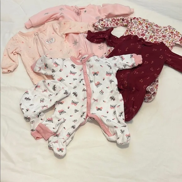 Newborn pajamas. Carter’s,Disney,Pause&Sleep - Picture 1 of 8